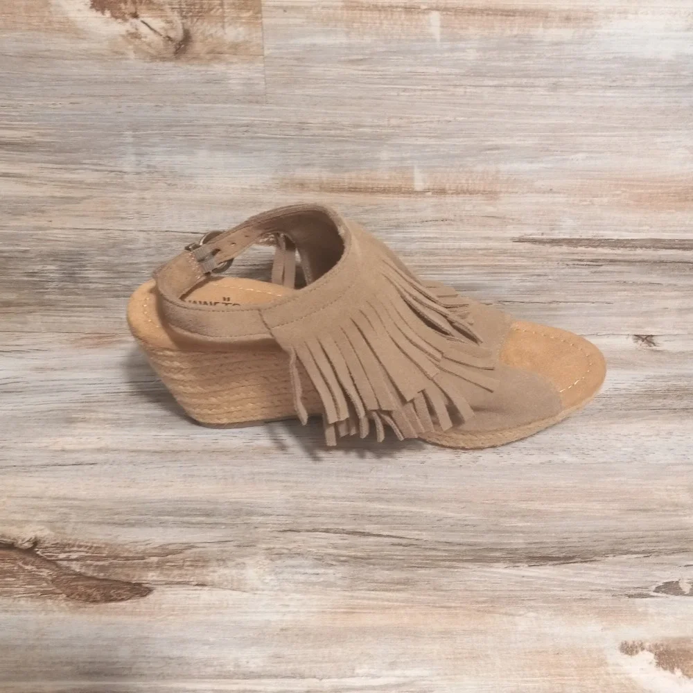 Minnetonka Womens Taupe Leather Fringe Wedge Sandals Espadrilles‎ 71311 Size 8